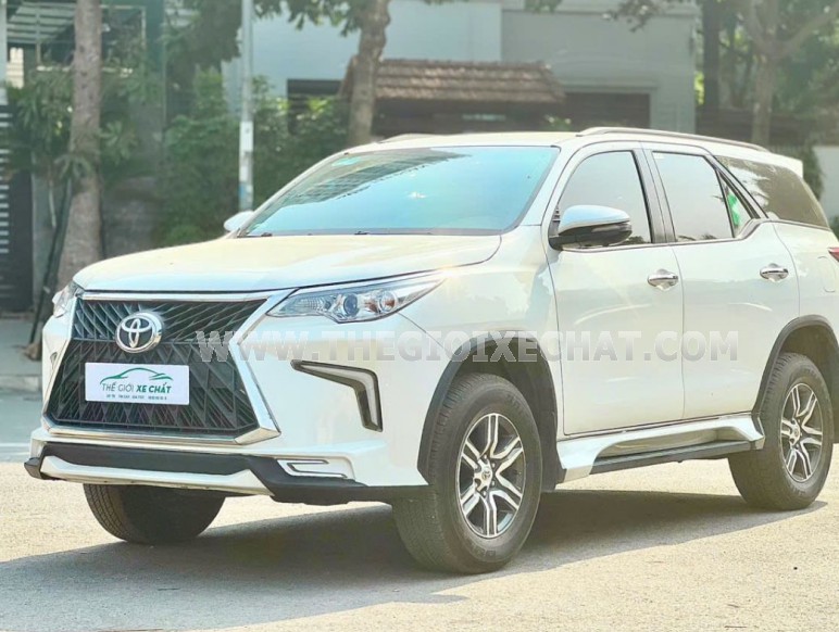 Toyota Fortuner 2.7V 4x2 AT 2019