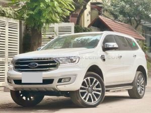 Xe Ford Everest Titanium 2.0L 4x4 AT 2019