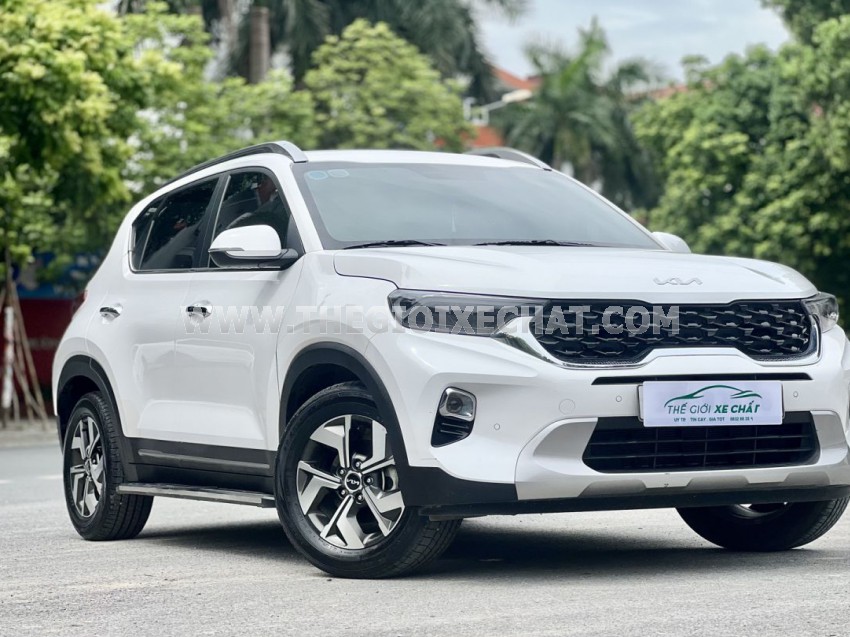 Kia Sonet Luxury 1.5 AT 2022