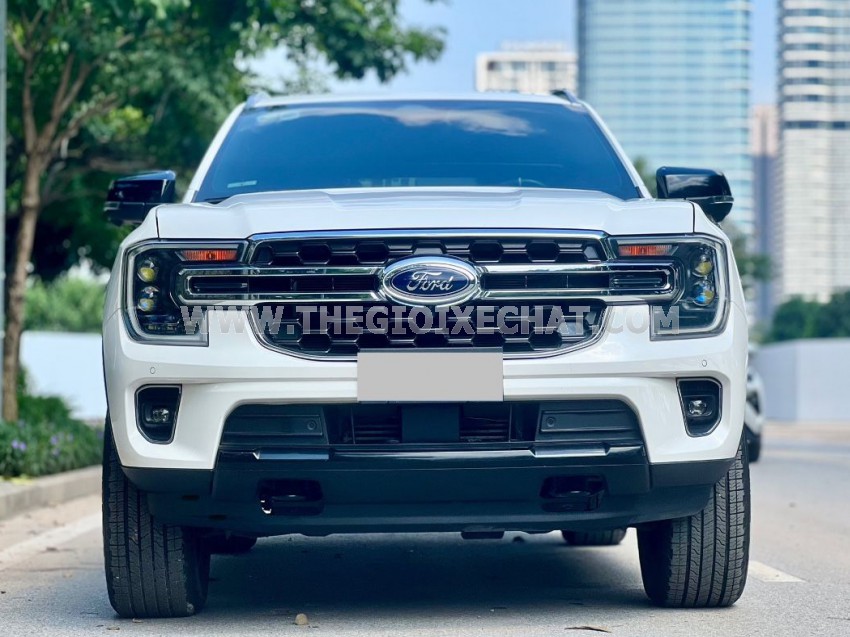 Ford Everest Titanium 2.0L 4x2 AT 2024