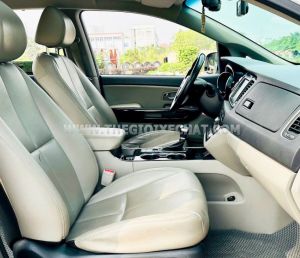 Xe Kia Sedona 2.2 DAT Luxury 2021
