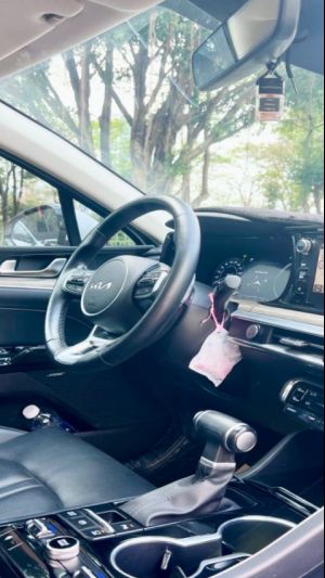 Xe Kia K5 Premium 2.0 AT 2024