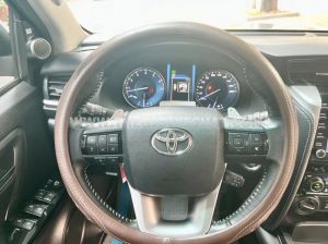 Xe Toyota Fortuner 2.7V 4x4 AT 2021