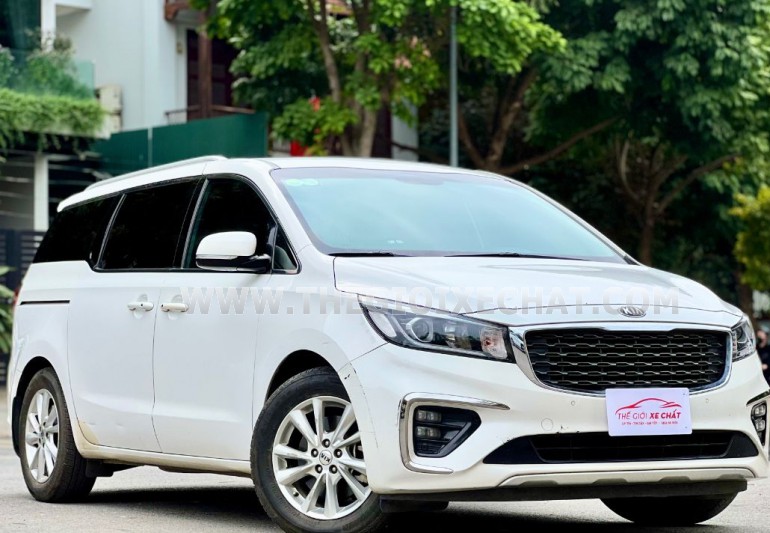 Kia Sedona 2.2 DAT Deluxe 2021