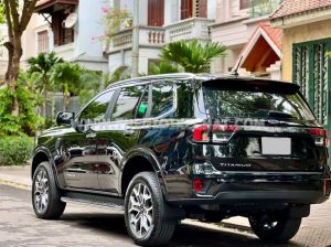 Xe Ford Everest Titanium 2.0L 4x2 AT 2024