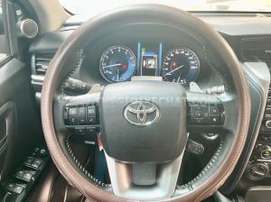 Xe Toyota Fortuner 2.7V 4x4 AT 2021