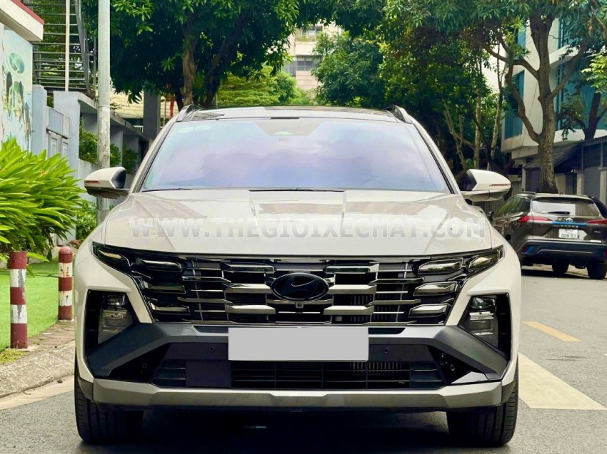 Hyundai Tucson 1.6 AT Turbo HTRAC Đặc biệt 2025