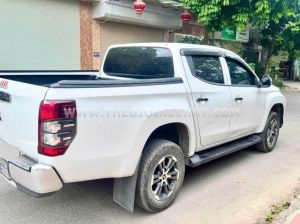 Xe Mitsubishi Triton 4x2 AT 2023